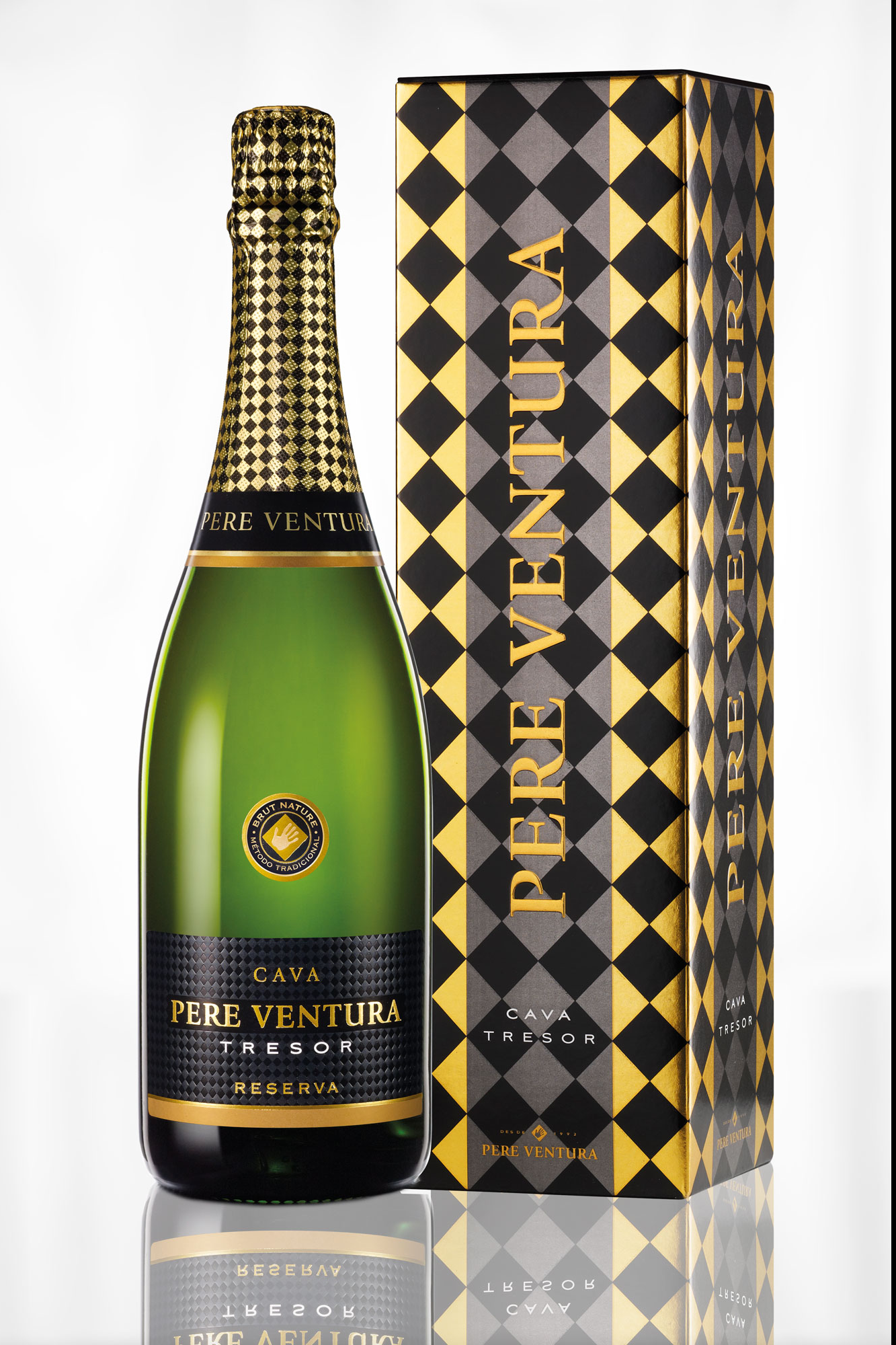 Pere ventura. Cava Pere Ventura Tresor. Pere Ventura Tresor reserva Cava Brut. Шампанское Cava Ventura. Брют натюр.